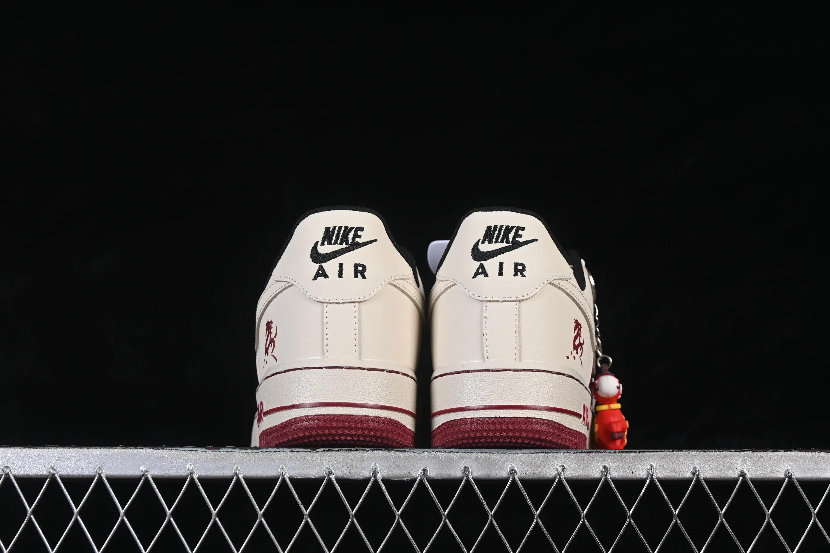 All categories Nk Air Force 1 Air Force series Nk Air Force 1 Low Air Force low-top Nike Air Force 1'07 Low Year of the Horse limited edition Rice-fat rouge Air Force 1 low-top casual sneakers NH0601-514